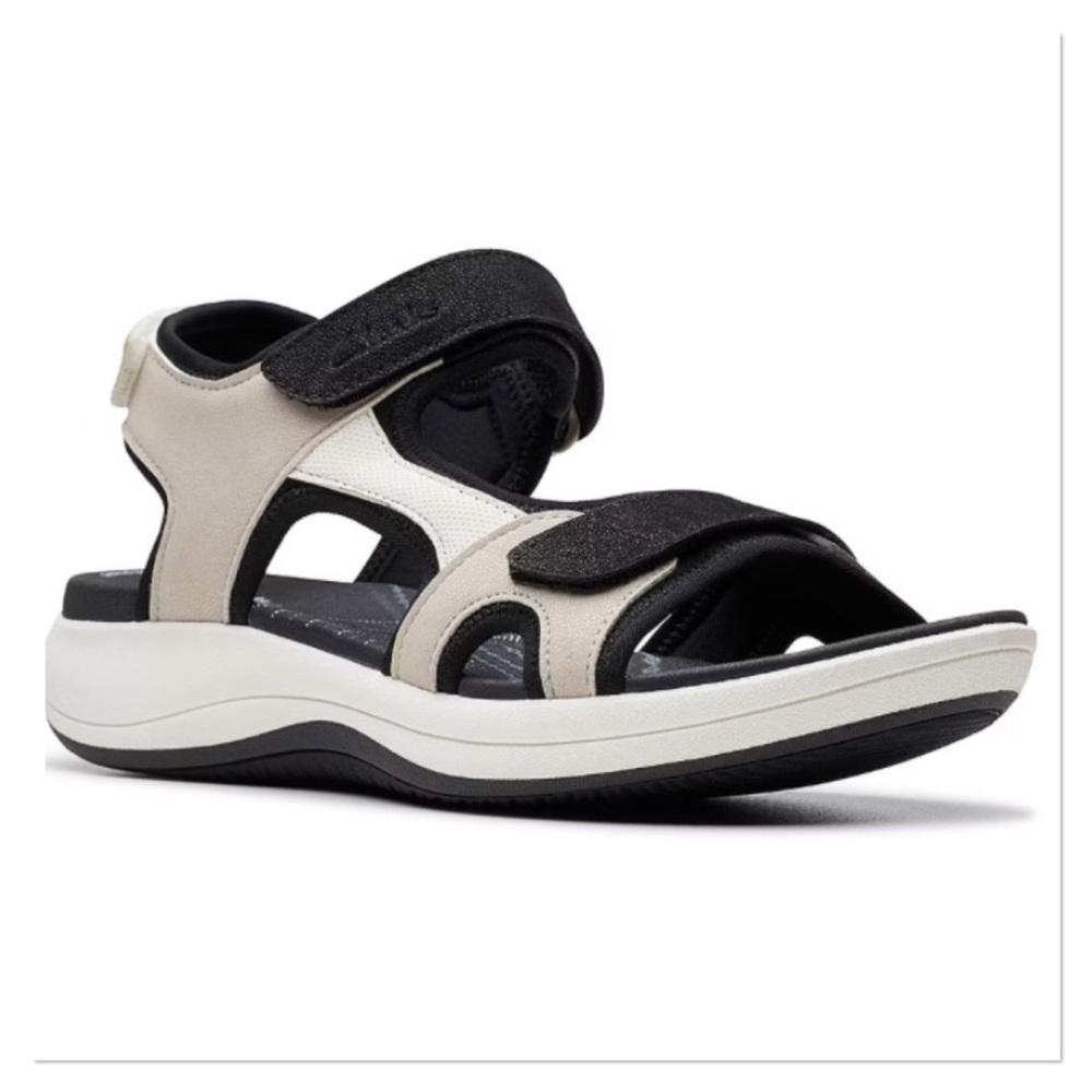 Clarks Cloudstepper Sandals